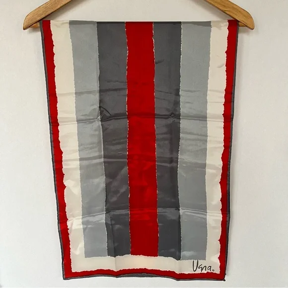 Vintage Vera Neumann Brand Scarf - Picture 2 of 4